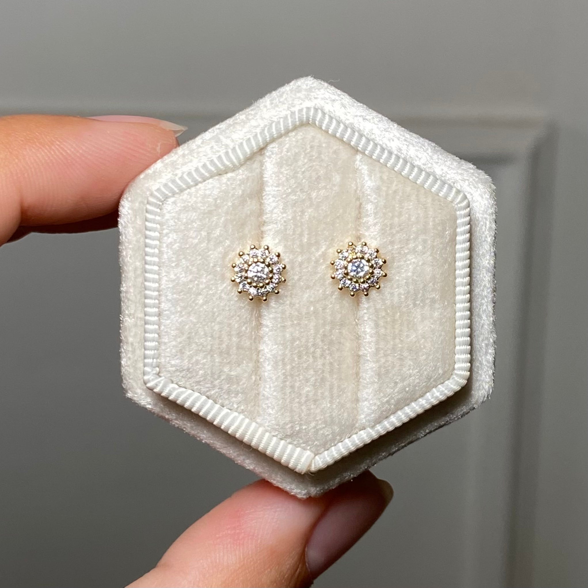 Studs MicroPave